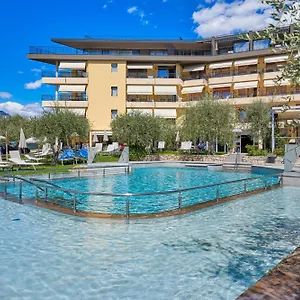 https://hotel-baia-verde-malcesine.hotelinveneto.com